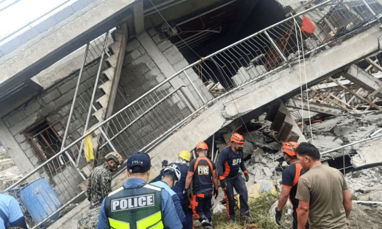 Philippines quake death toll nears 60 as injured overwhelm hospitals