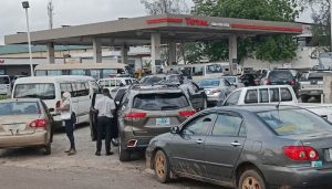 Petrol stations raise PMS prices to N1,040/litre in Lagos, N1,080 in Abuja