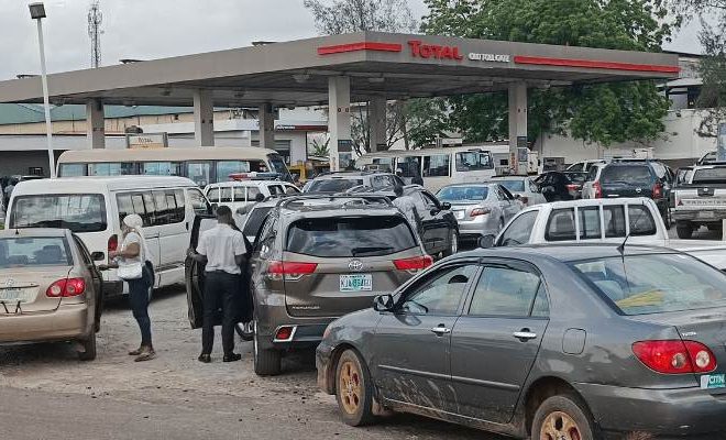 Petrol stations raise PMS prices to N1,040/litre in Lagos, N1,080 in Abuja